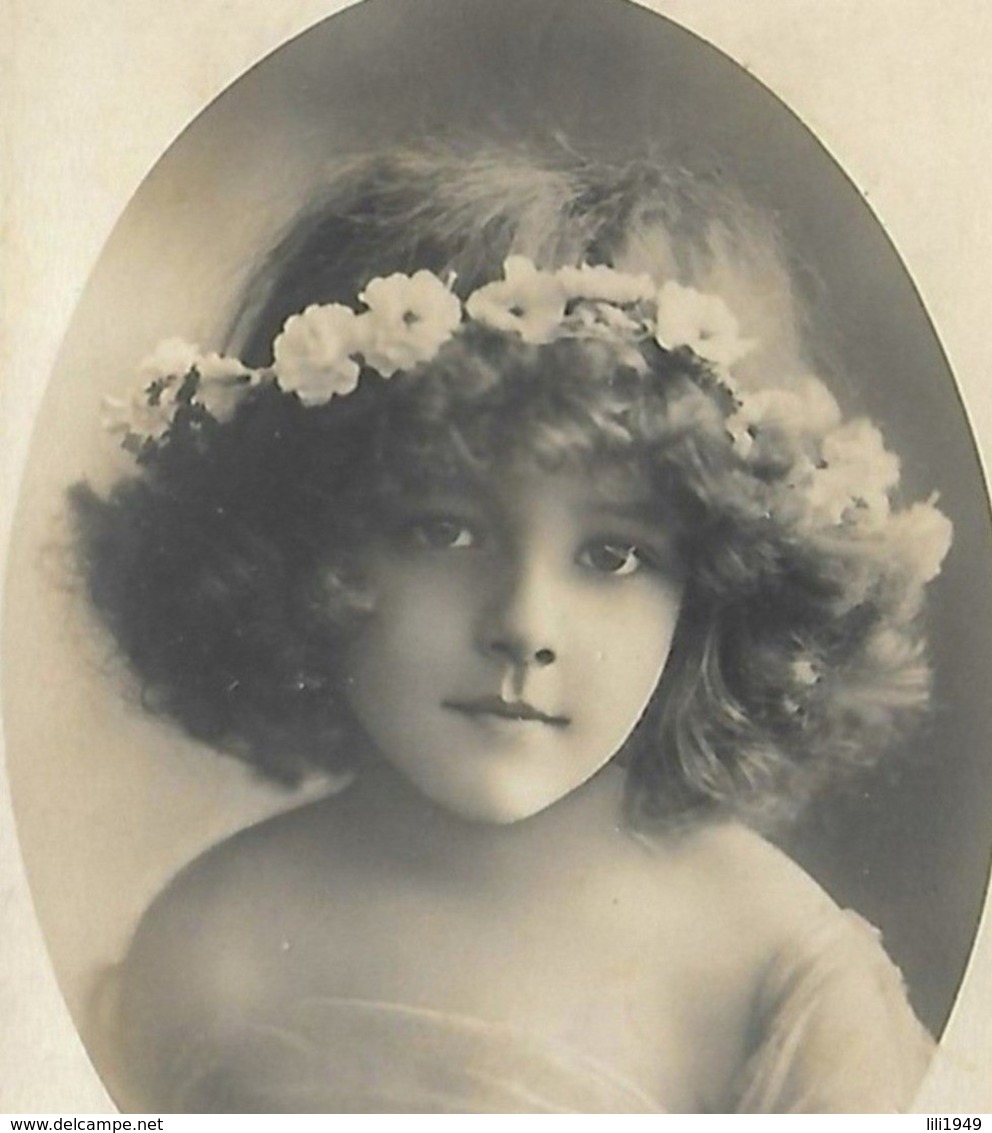 CPA 1912 D'origine édt RPH 3737/1 élégante Fillette Avec Une Couronne De Fleurs Dans Les Cheveux  Pretty Little Girl - Abbildungen