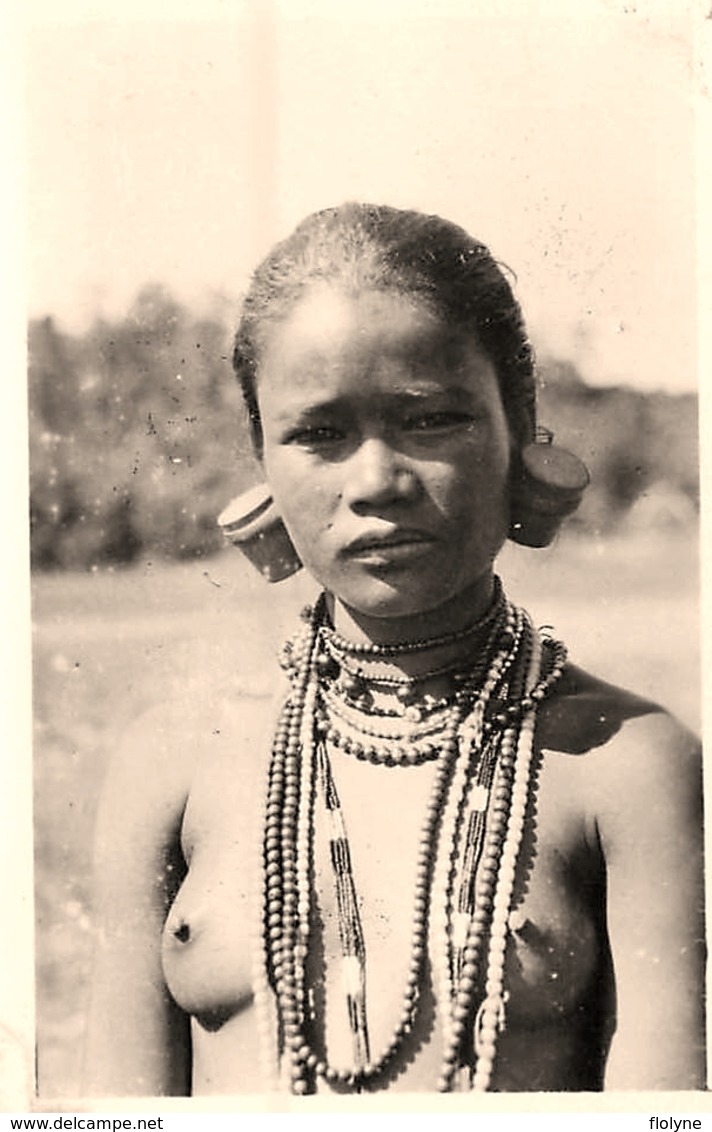 NU - Vietnam Laos Cambodge - Ethnic Ethno - Femme Nue Seins Nus - Nude - Piercing Colliers - Photo Ancienne - Viêt-Nam