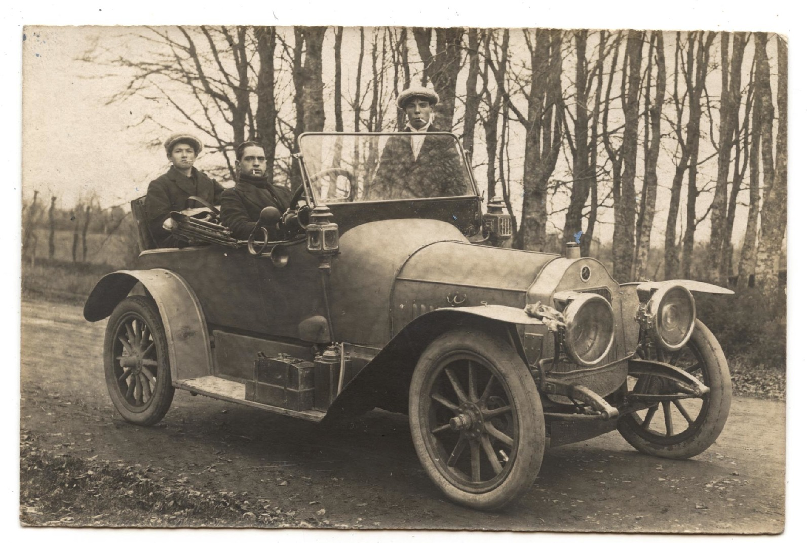 CARTE PHOTO.voiture.ancienne Automobile.moto-car.                                              .E.5 - Voitures De Tourisme