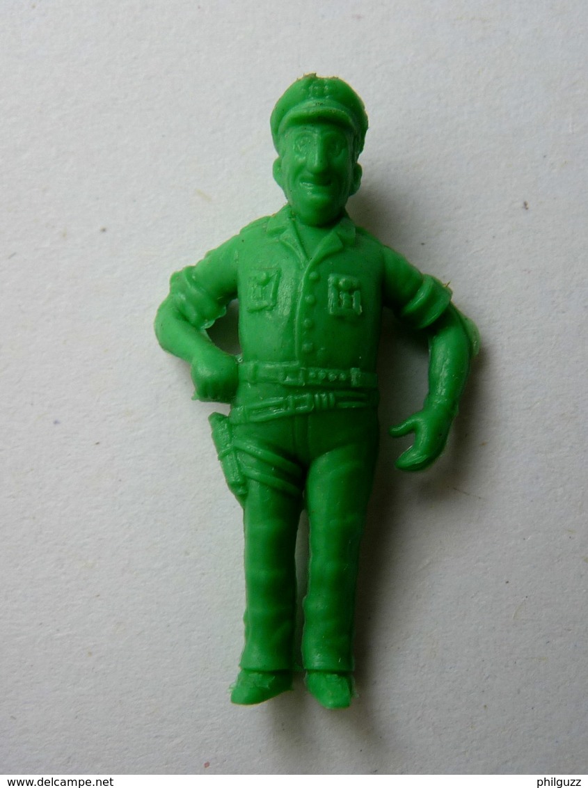 FIGURINE PUBLICITAIRE STENVAL TINTIN 06 Monochrome VERT - Pas Dunkin - Hergé ALAN - Tintin