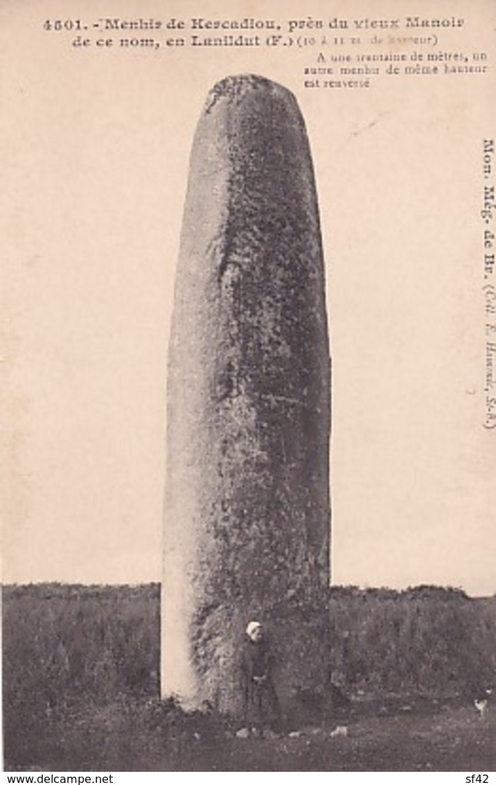 MENHIR DE KERCADIOU - Dolmen & Menhirs