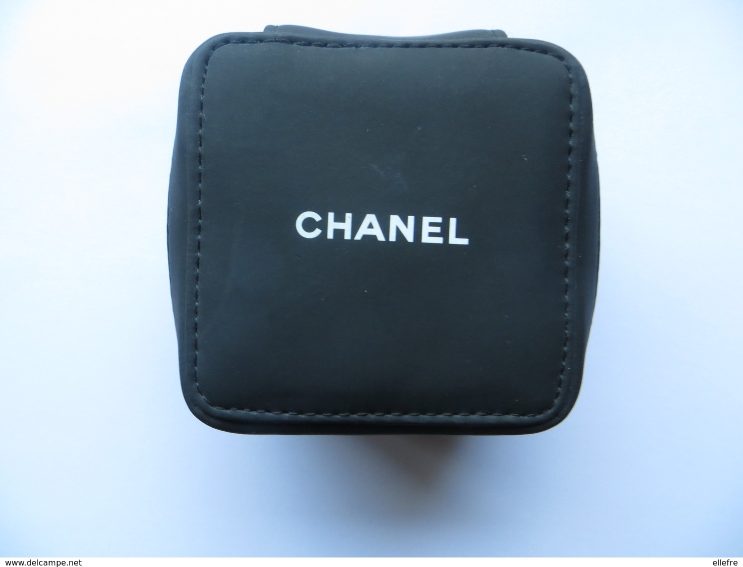 ETUI HOUSSE DE MONTRE CHANEL En Tissus Plastifié SOUPLE  - Pour Montre De Femme Travel House Watch Chanel - Materiali