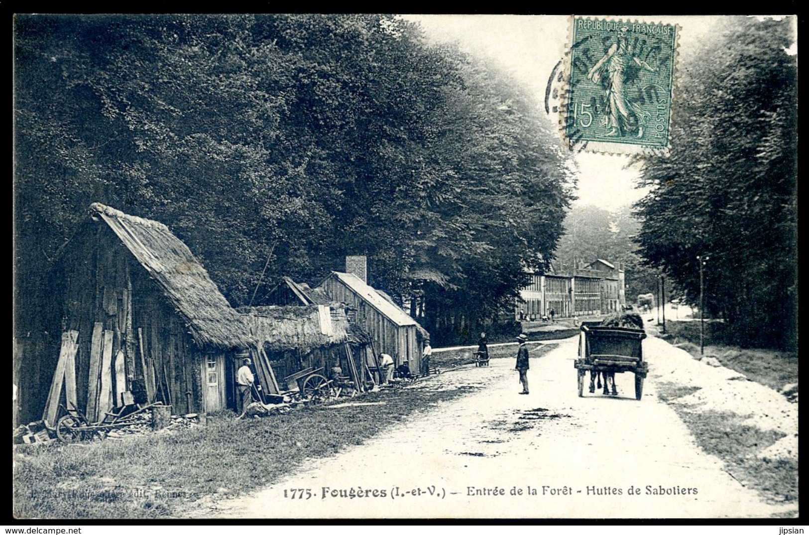 Cpa  Du 35  Fougères Entrée De La Forêt , Huttes De Sabotiers    ACH4 - Fougeres