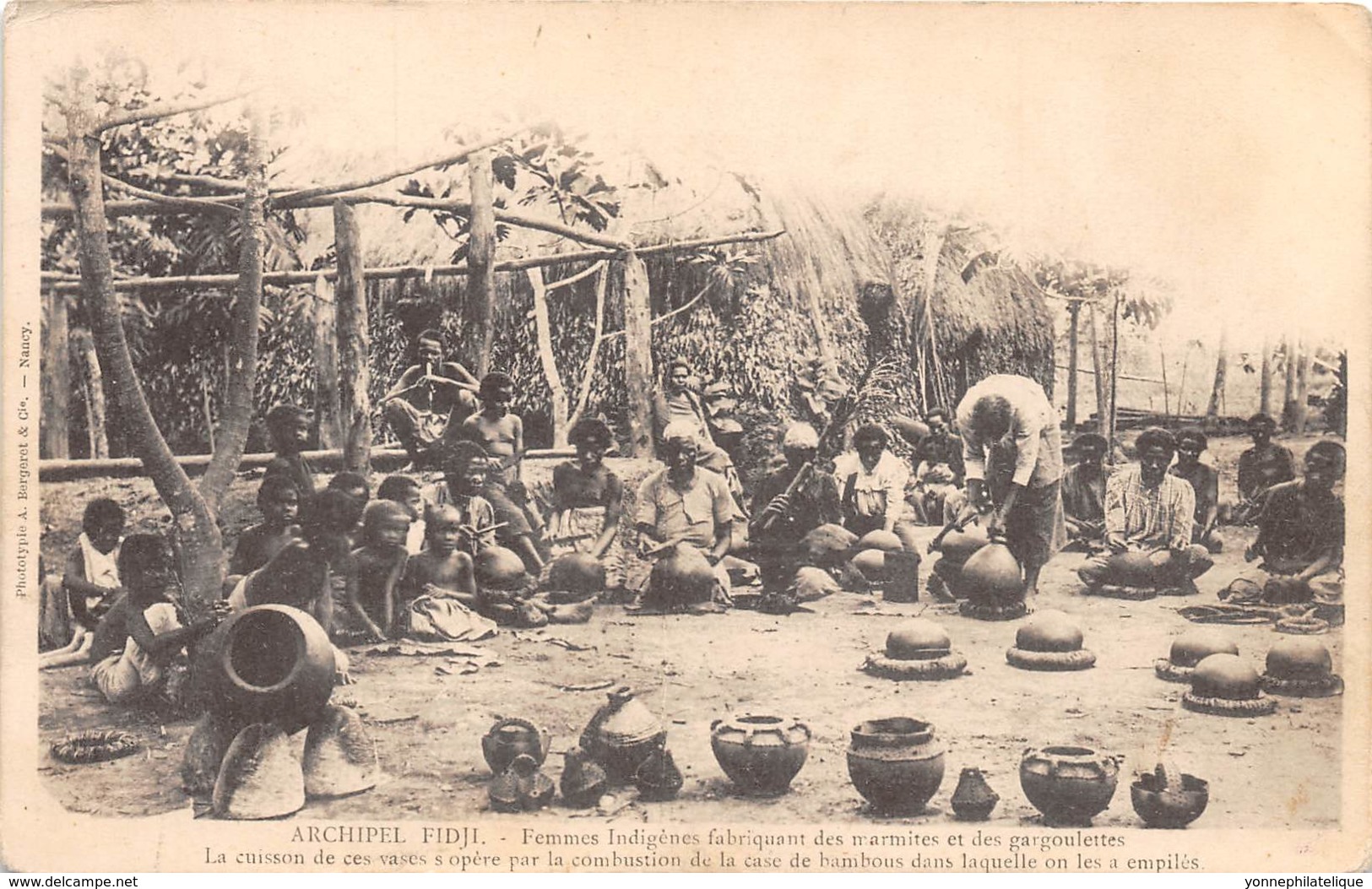 Océanie - 10825 - Fidji - Femmes Indigènes Fabriquant Des Marmites - Figi
