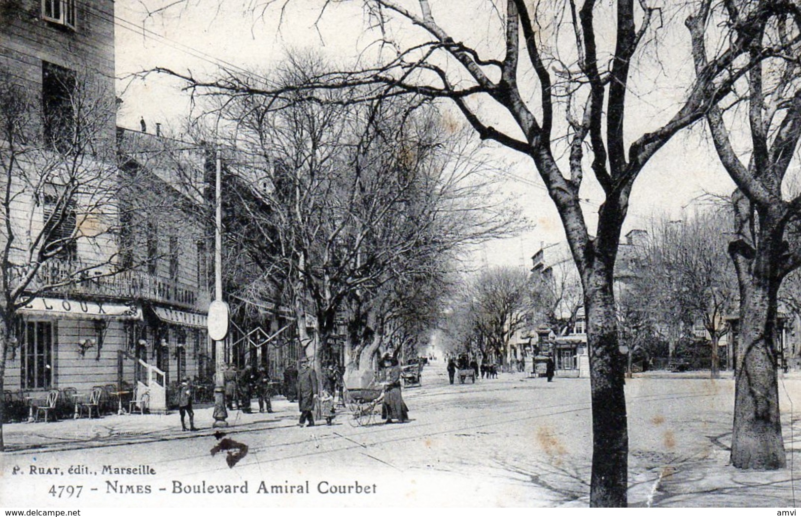 205-3775 -  30 -  NIMES - Boulevard Amiral-Courbet - Nîmes