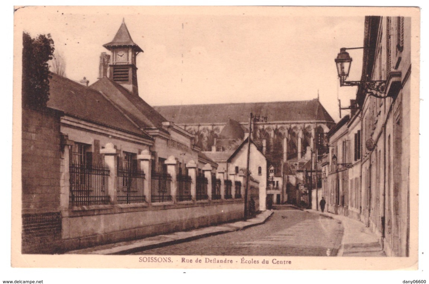 SOISSONS Rue De Deflandre - Ecole Du Centre (carte Animée) - Soissons