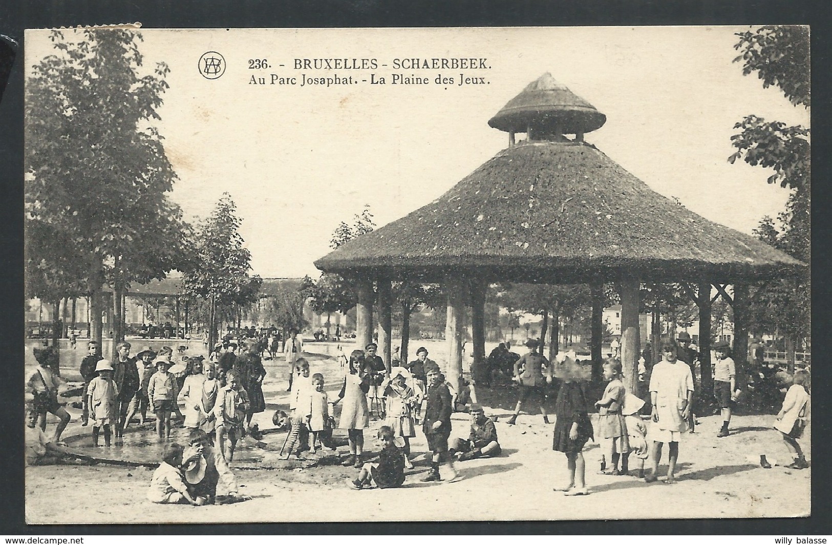 +++ CPA  - Bruxelles - SCHAERBEEK - SCHAARBEEK - Au Parc Josaphat - Plaine Des Jeux - Carte Animée    // - Schaerbeek - Schaarbeek