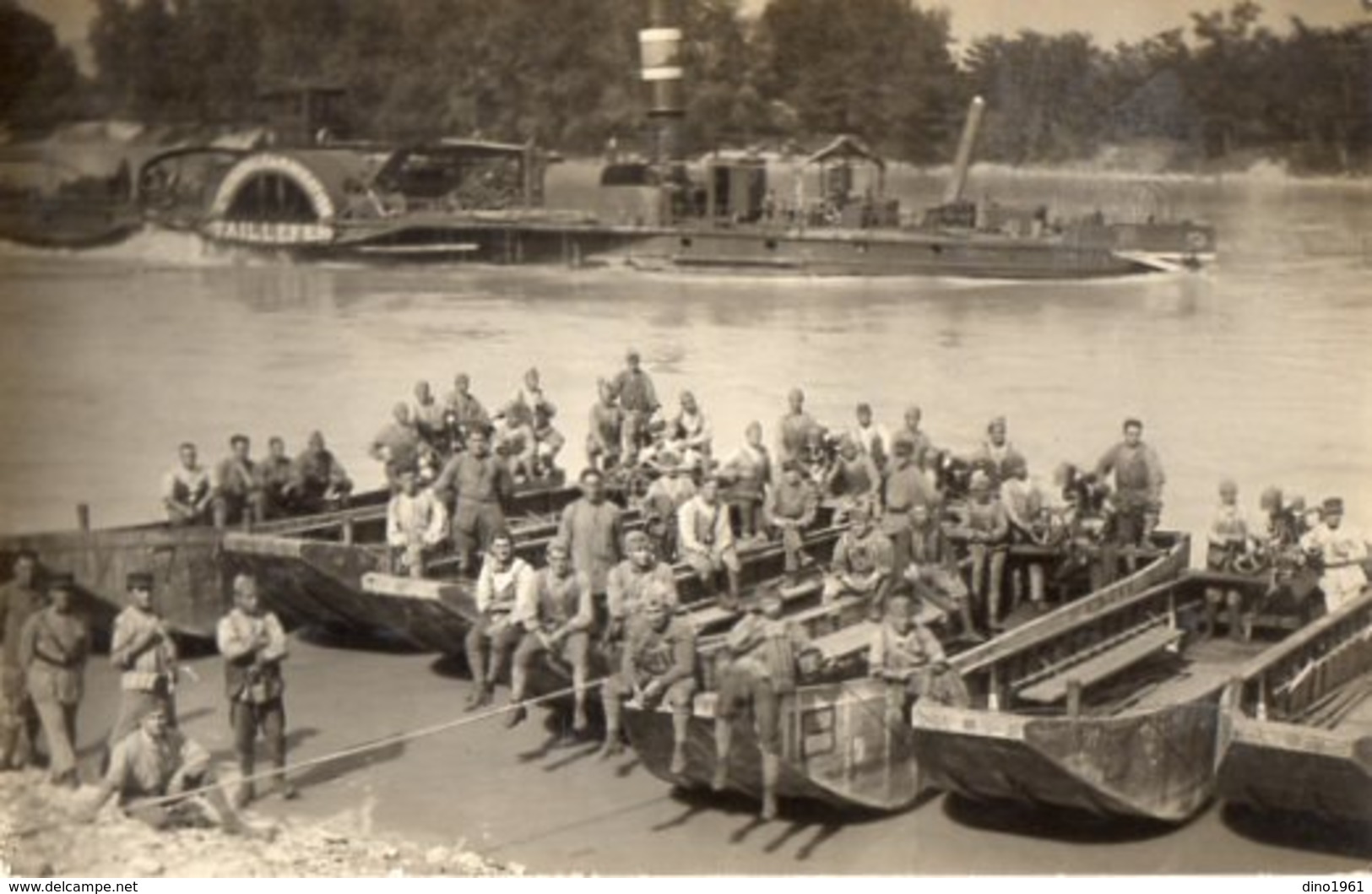 CPA 2538 - MILITARIA - Carte Photo Militaire - Génie Militaire - Bateaux - Pontonniers à AVIGNON - Manoeuvres