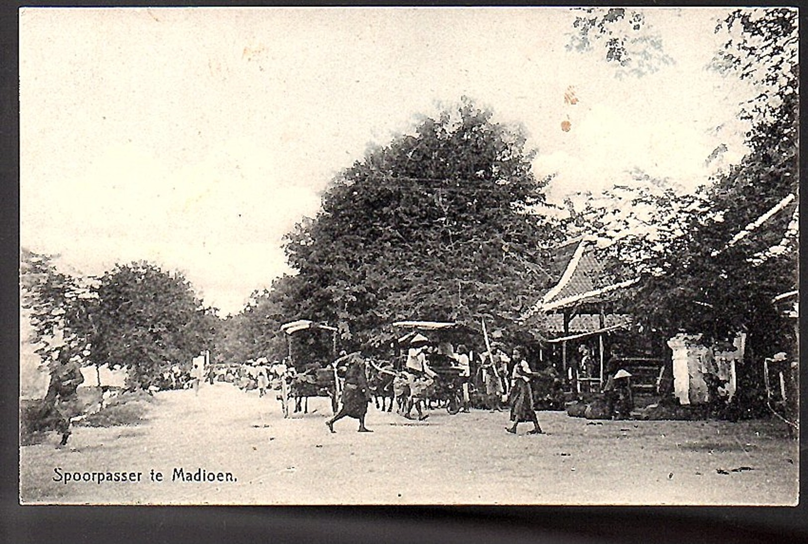 Netherlands Indies Spoorpasar Madioen ± 1910 (NI-17-9) - Indonesië