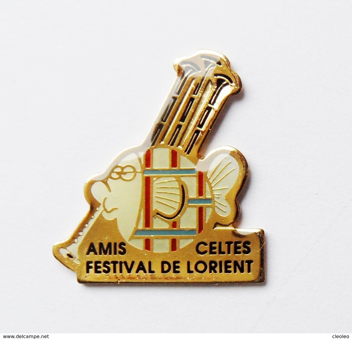 Pin's Amis Celtes Festival De Lorient Biniou Cornemuse - BR3/5 - Villes