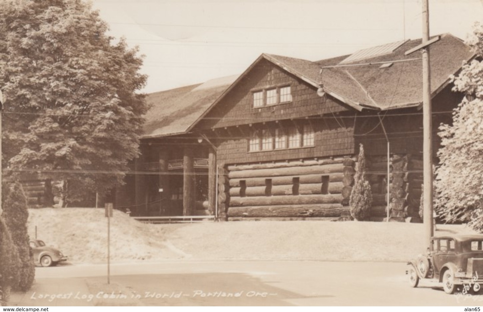 Portland Oregon, Largest Log Cabin In World, Log Structure From 1905 Worlds Fair?, C1930s Vintage Real Photo Postcard - Portland