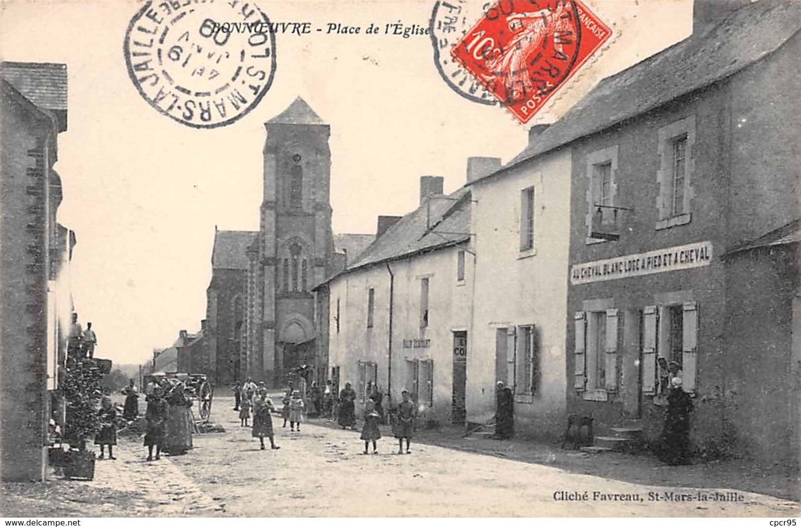 44    .    N° 203231          .         BONNOEUVRE            .               PLACE DE L EGLISE - Autres & Non Classés