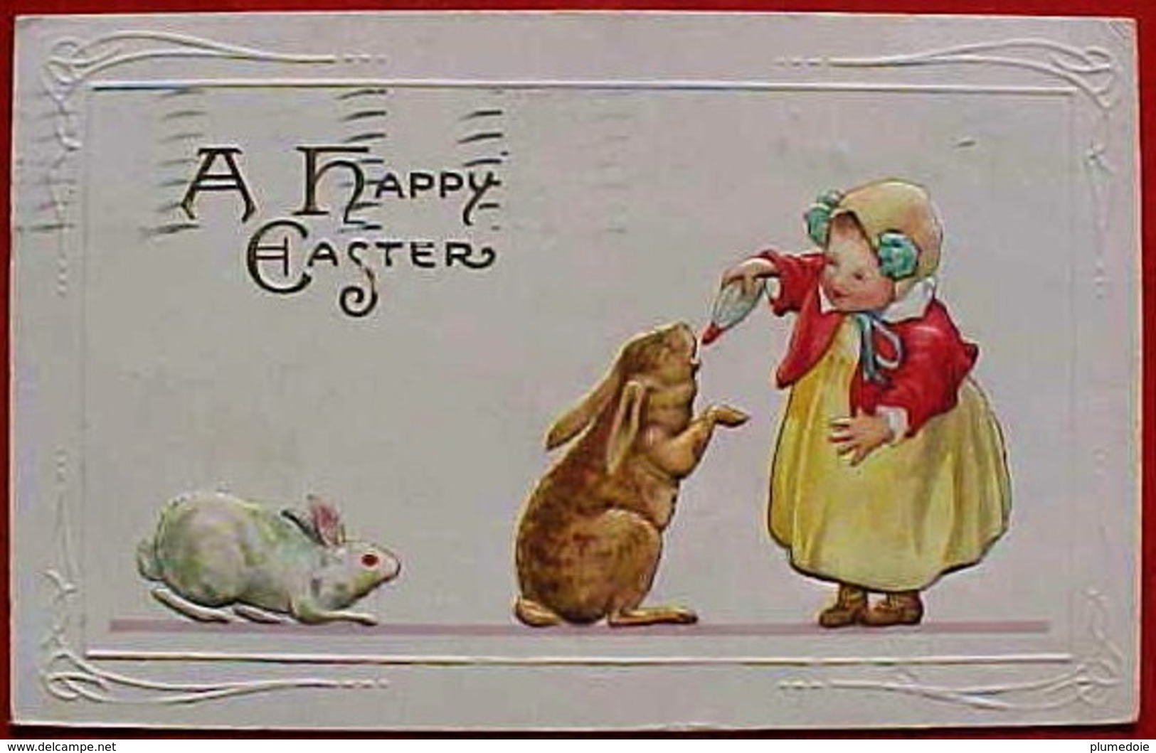 Cpa Gaufrée ENFANT Petite Fille Et Lapin PARTAGE DE BIBERON , 1915 , GIRL FEEDING BUNNY . MILK BOTTLE  Embossed Old Pc - Easter