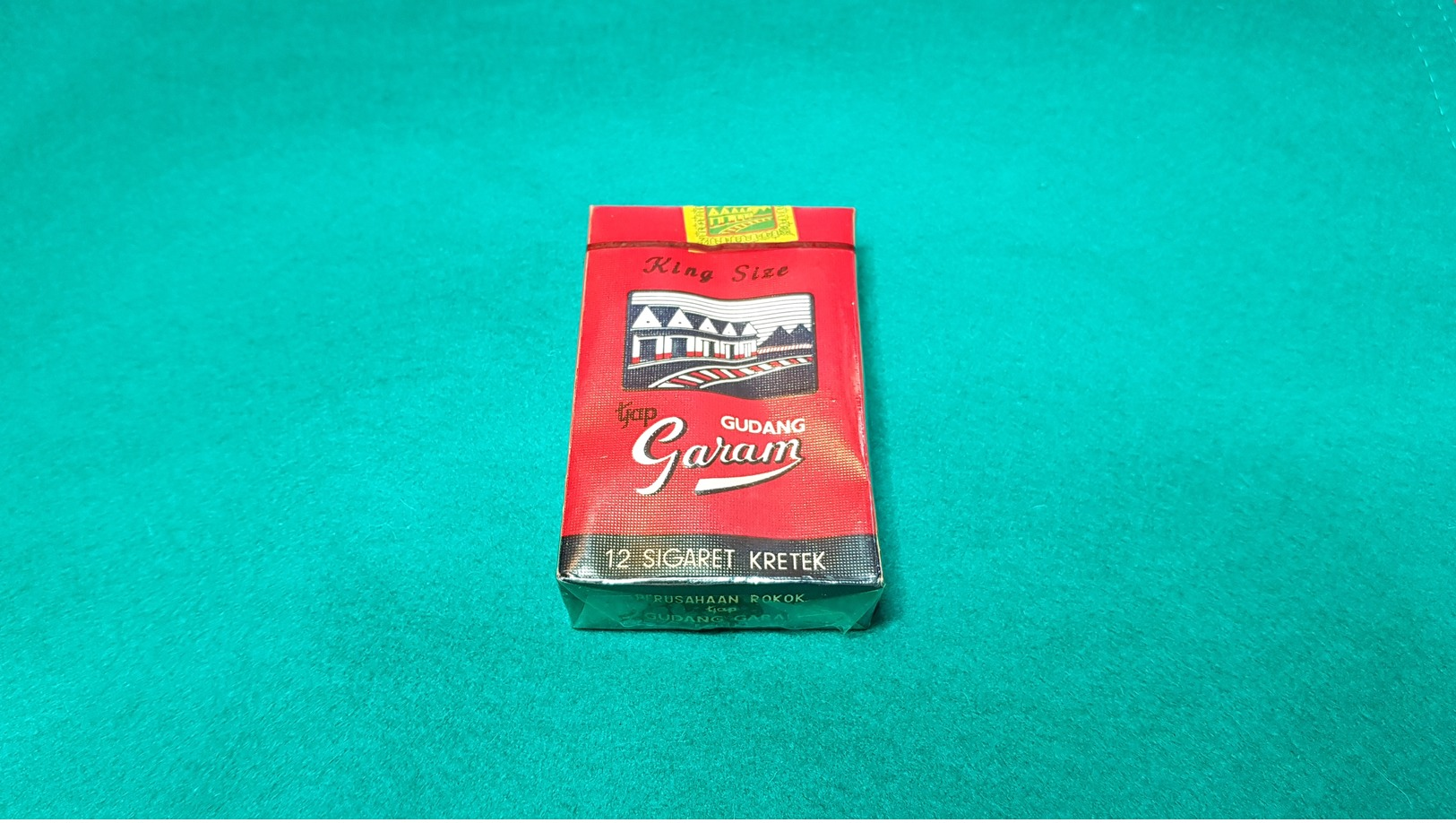 12 SIGARET KRETEK GUDANG GARAM INDONESIA - Cigarette Holders