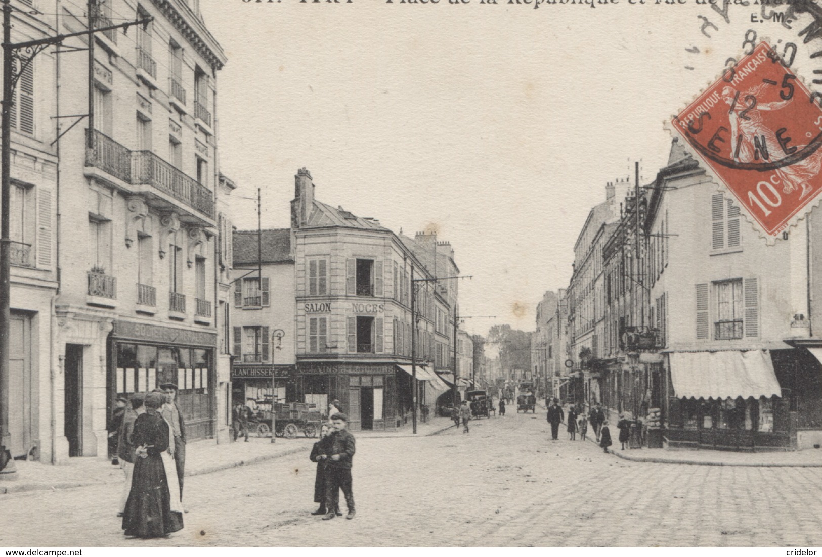 94 - IVRY-SUR-SEINE - PLACE DE LA REPUBLIQUE ET RUE DE LA MAIRIE - VOIR ZOOM - Ivry Sur Seine