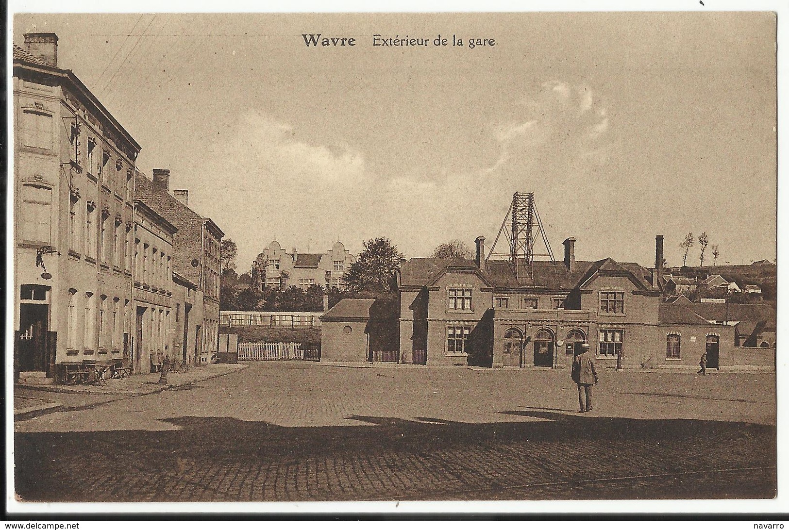 WAVRE - Extérieur De La Gare - Wavre