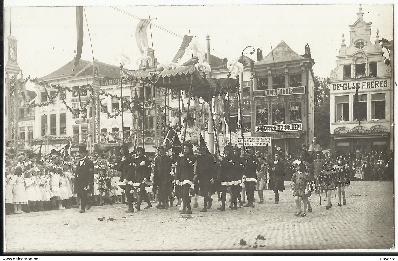 MECHELEN - Fotokaart Van Stoet (prachtkaart Met Mooi Zicht Op Markt En Cafe A L'Amitié En Huid Deglas Frères) - Malines