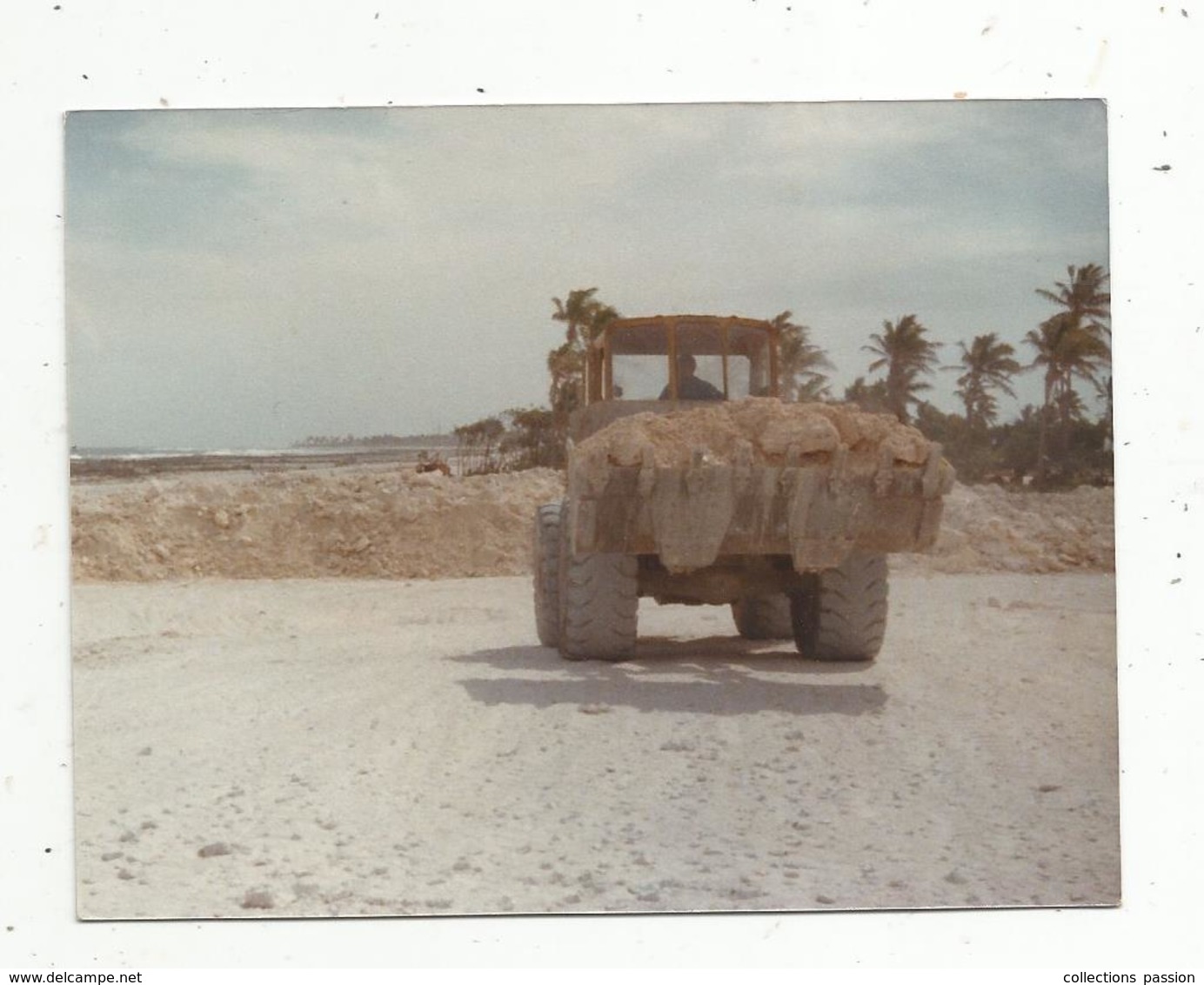 Photographie , Automobile ,tracteur , 115 X 90 Mm , 2 Scans - Automobiles