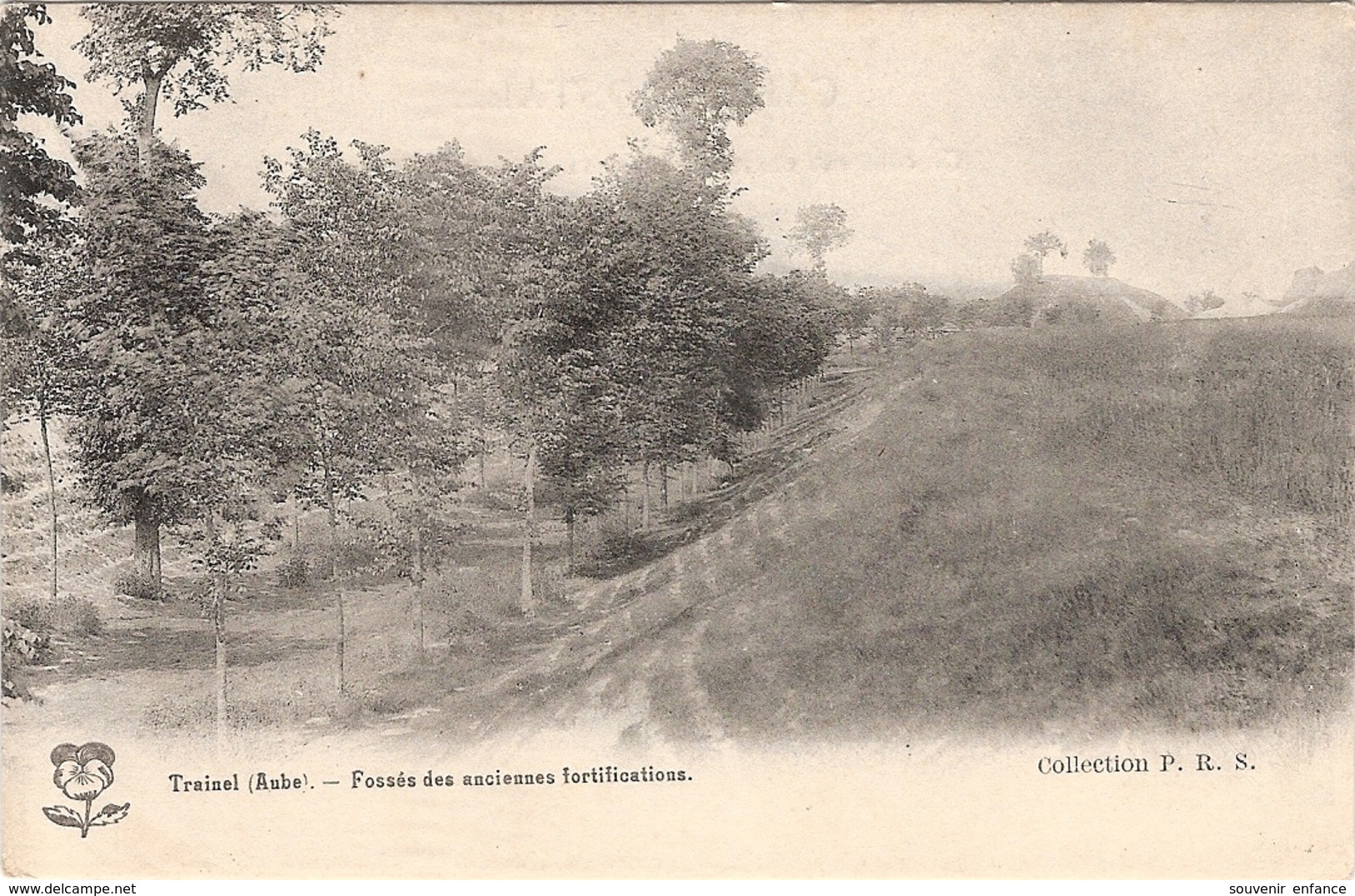 CPA Trainel Fossés Des Anciennes Fortifications 10 Aube - Autres & Non Classés