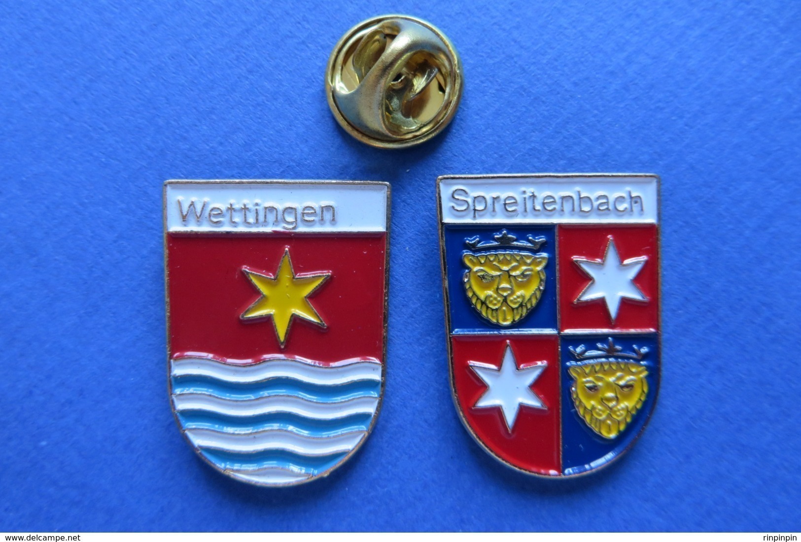 2 Pin's, Ville,Village,WETTINGEN,SPREITENBACH, Blason, Suisse, Wappen,etoile - Villes