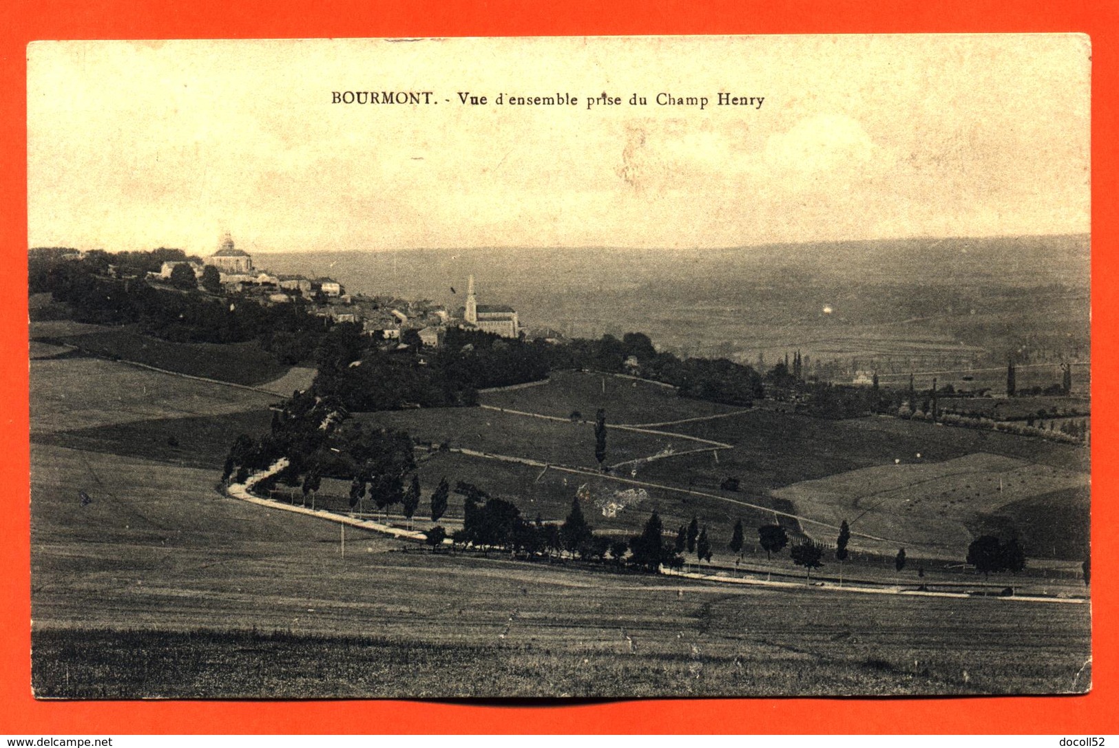 CPA 52 Bourmont " Vue D'ensemble Prise Du Champ Henry " - Bourmont