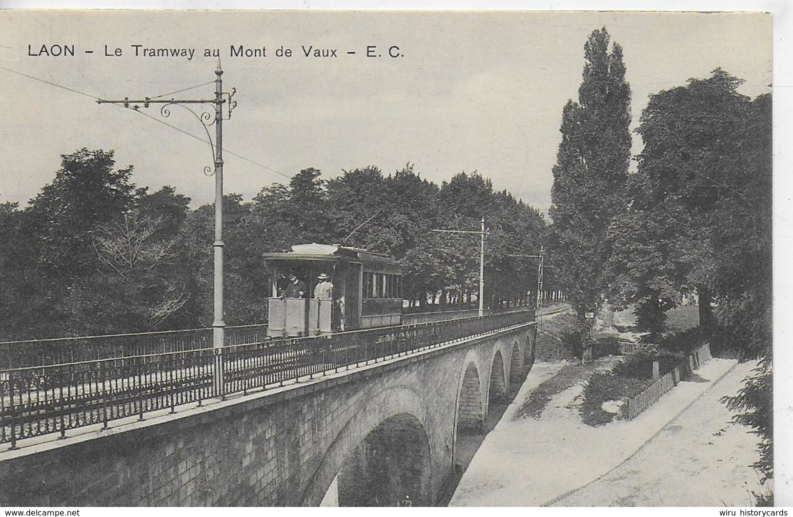 AK 0191  Laon - La Tramway Au Mont De Vaux Um 1910-20 - Strassenbahnen