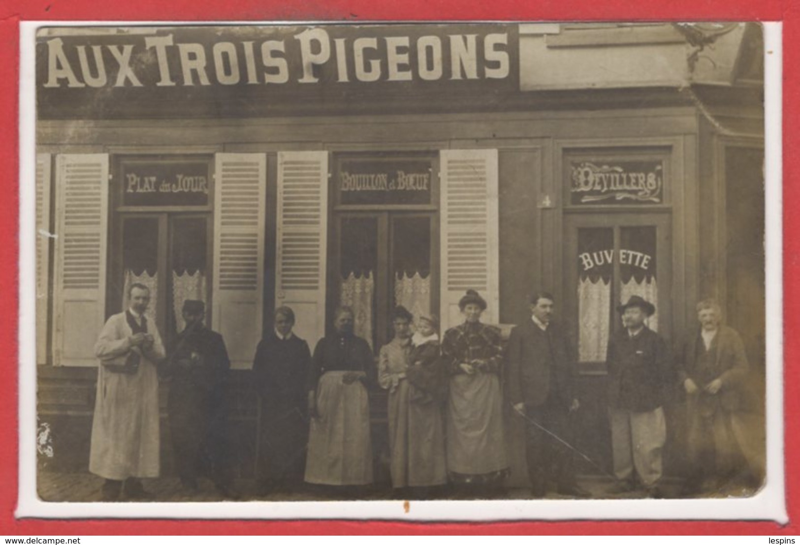 COMMERCE --  CARTE PHOTO - RARE - Restaurant - Aux Trois Pigeons  Devillers - Amiens ? - Restaurantes