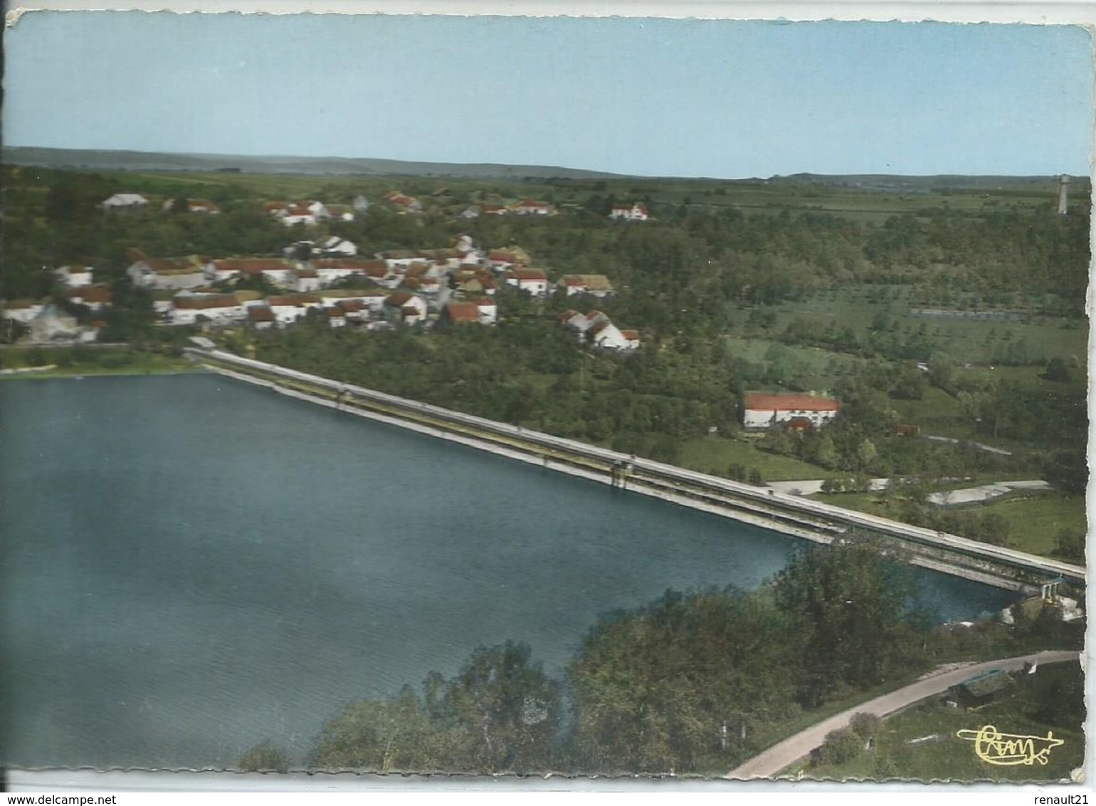 Saint-Ciergues-Vue Générale-Le Réservoir-La Digue Et La ... (Très Légère Corne D'angle Haut à Gauche,voir Scan) (CPM) - Autres & Non Classés