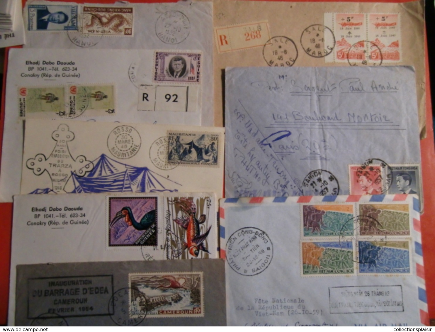 LOT DE LETTRES/CARTES/FDC/ENTIERS..  DANS UN CARTON FRANCE COLONIES ETRANGER/LIQUIDATION