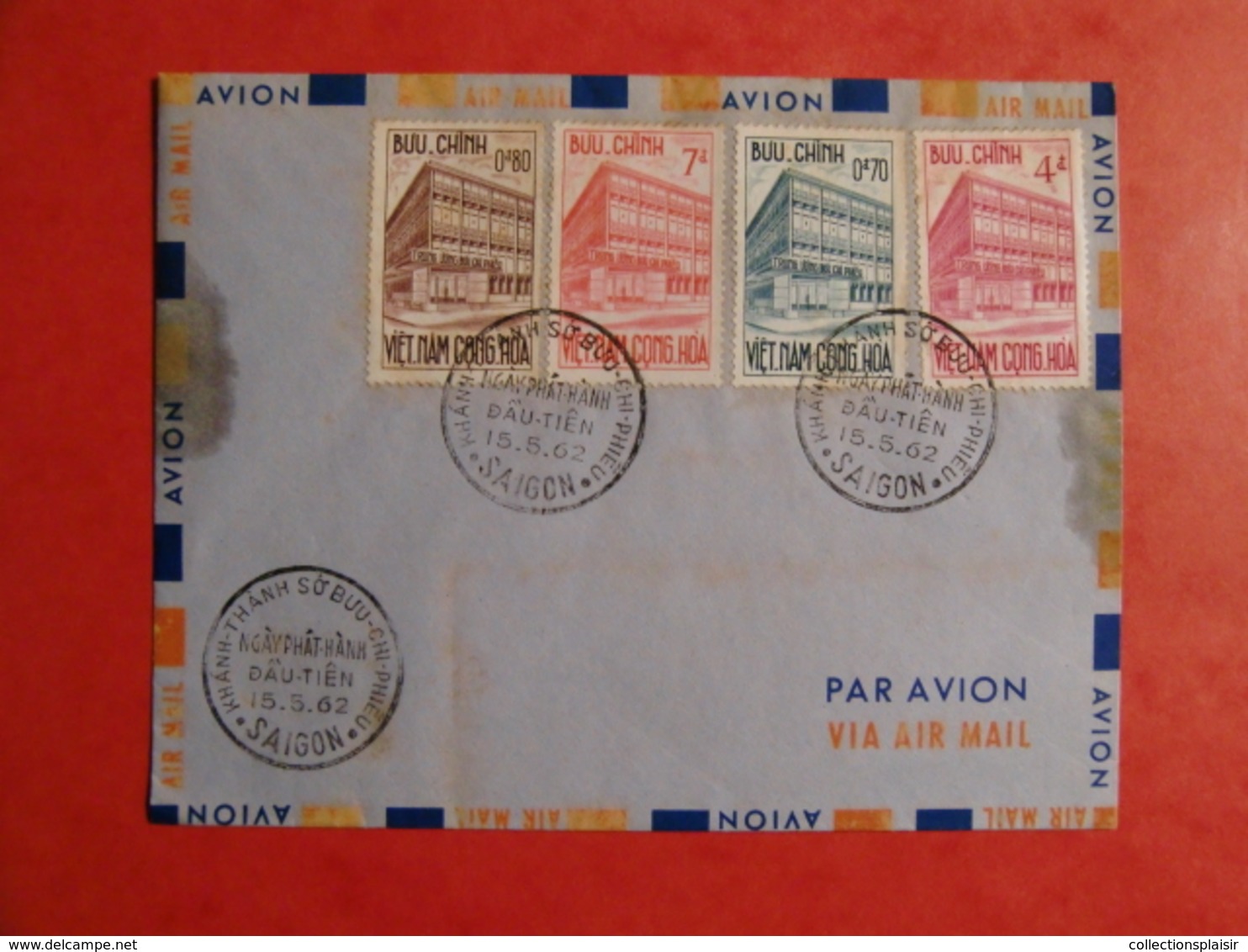 LOT DE LETTRES/CARTES/FDC/ENTIERS..  DANS UN CARTON FRANCE COLONIES ETRANGER/LIQUIDATION