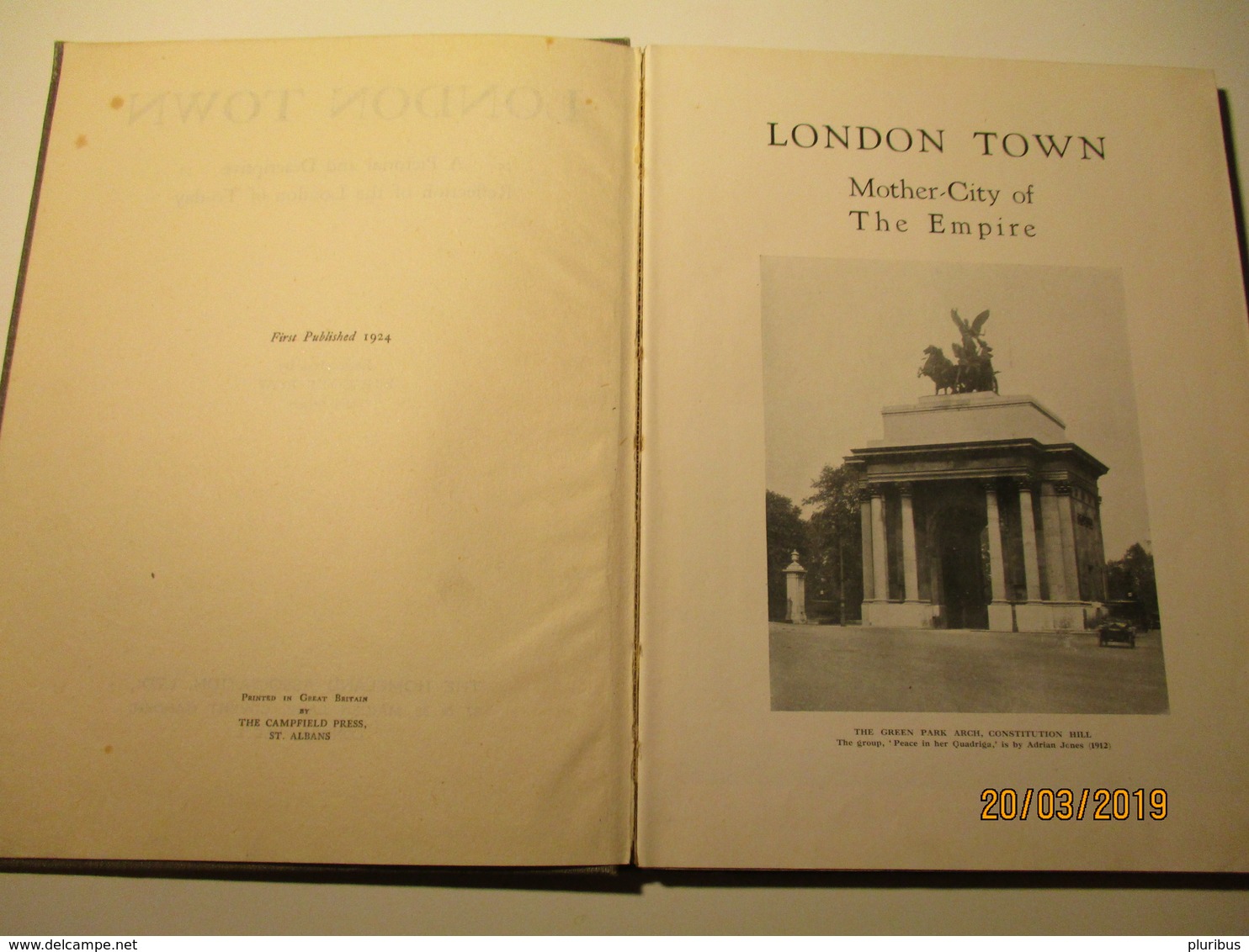 LONDON TOWN DESCRIBED ILLUSTRATED ,0 - 1900-1949