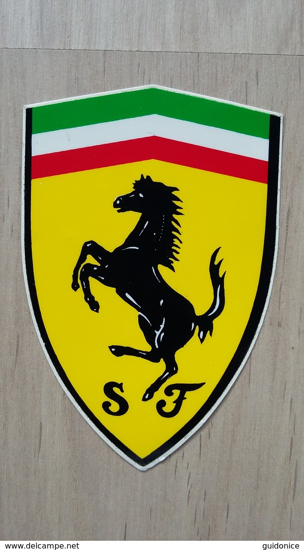 Aufkleber Mit Dem Scuderia FERRARI-Wappen - Stickers
