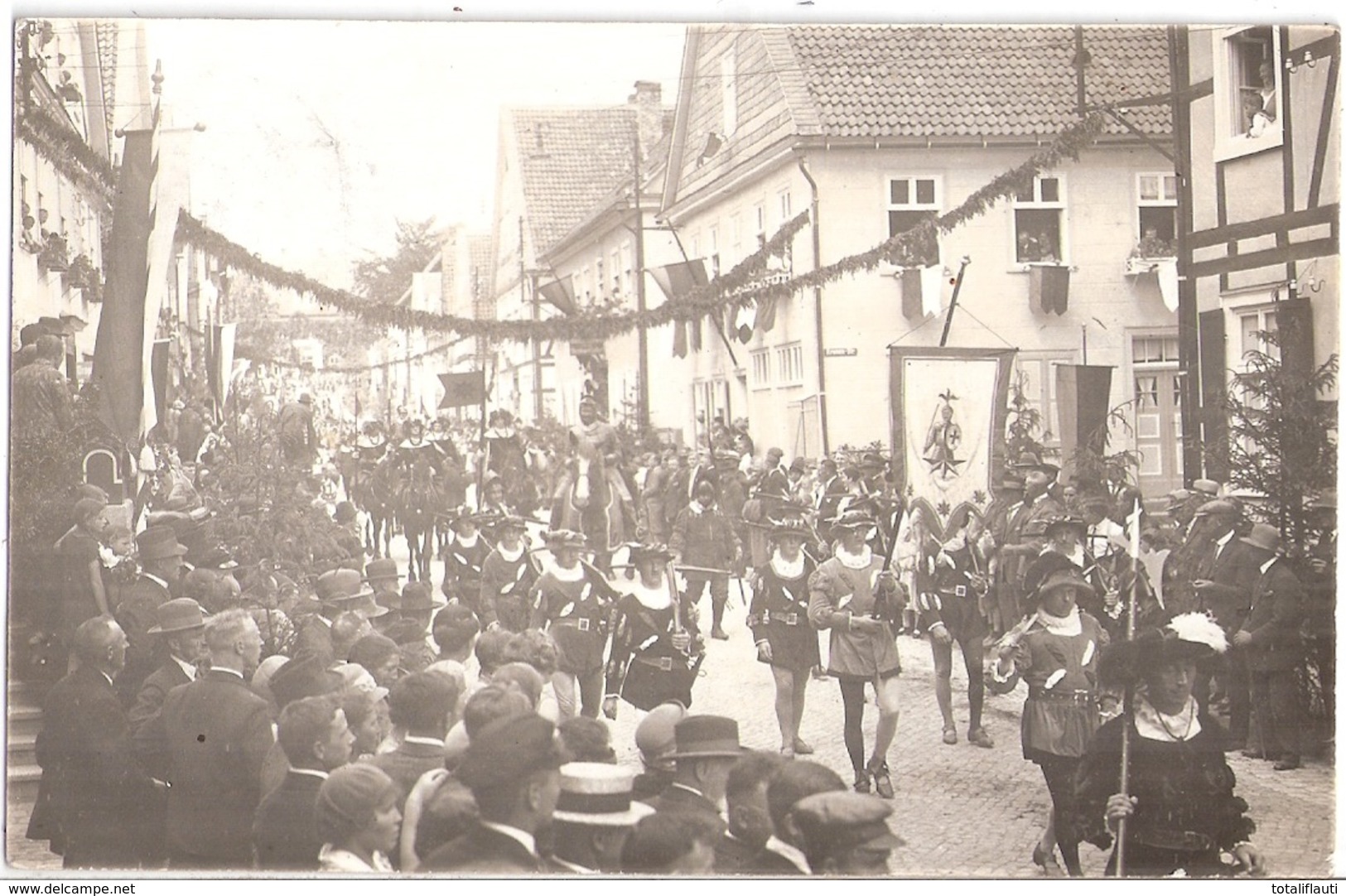 MENGERINGHAUSEN Arolsen Festumzug Mittelalter Knappen Ritter 2.8.1930 Gelaufen - Bad Arolsen