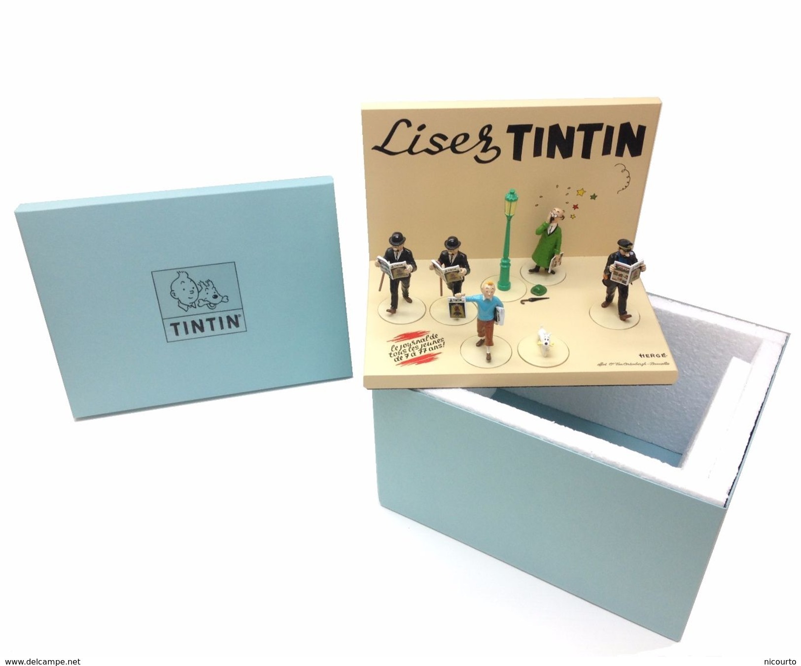 SOCLE DIORAMA PRESENTOIR POUR FIGURINES PIXI LISEZ TINTIN - Figurines