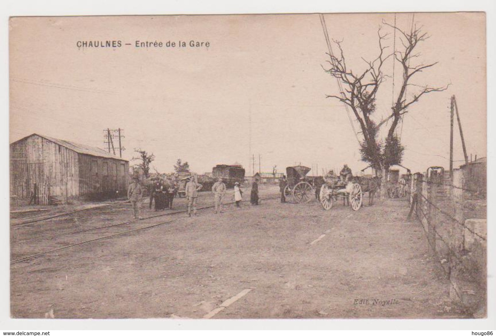 Chaulnes, Entrée De La Gare - Chaulnes