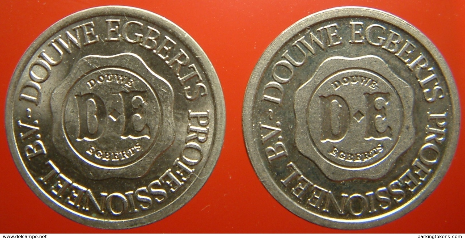 KB110-2 - DE DOUWE EGBERTS - De Meern Utrecht - WM 22.5mm - Koffie Machine Penning - Coffee Machine Token - Professionnels/De Société