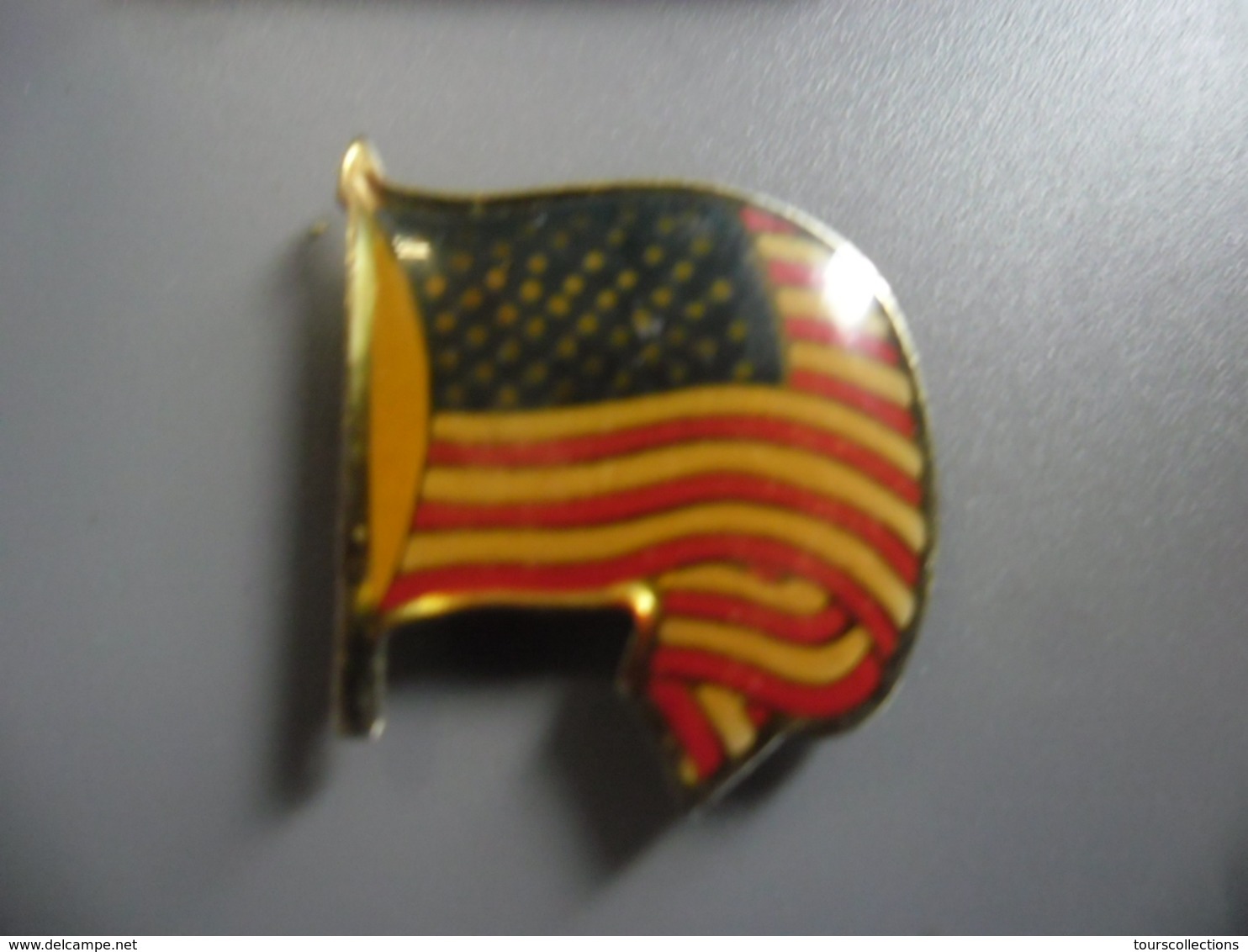 Pin's DRAPEAU USA ETATS UNIS D'AMERIQUE @ PINS 20 Mm X 20 Mm - Autres & Non Classés