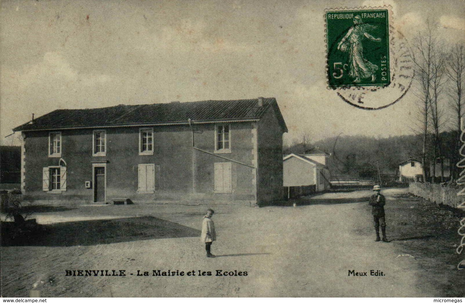 52 - BIENVILLE - La Mairie Et Les Ecoles - Autres & Non Classés