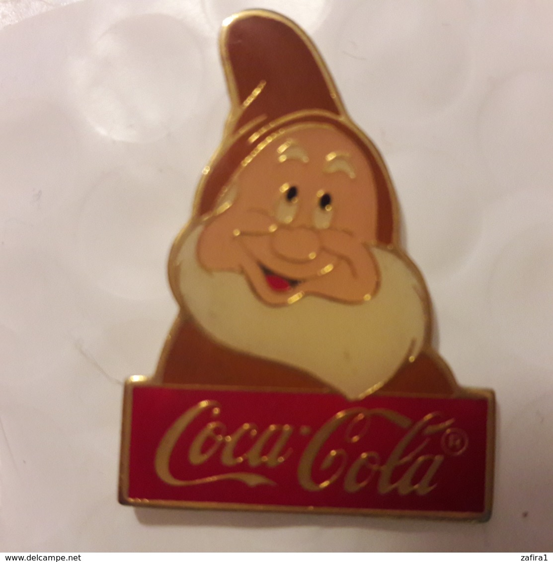 PINS  7 NAINS / JOYEUX  / COCA COLA A VOIR - Disney