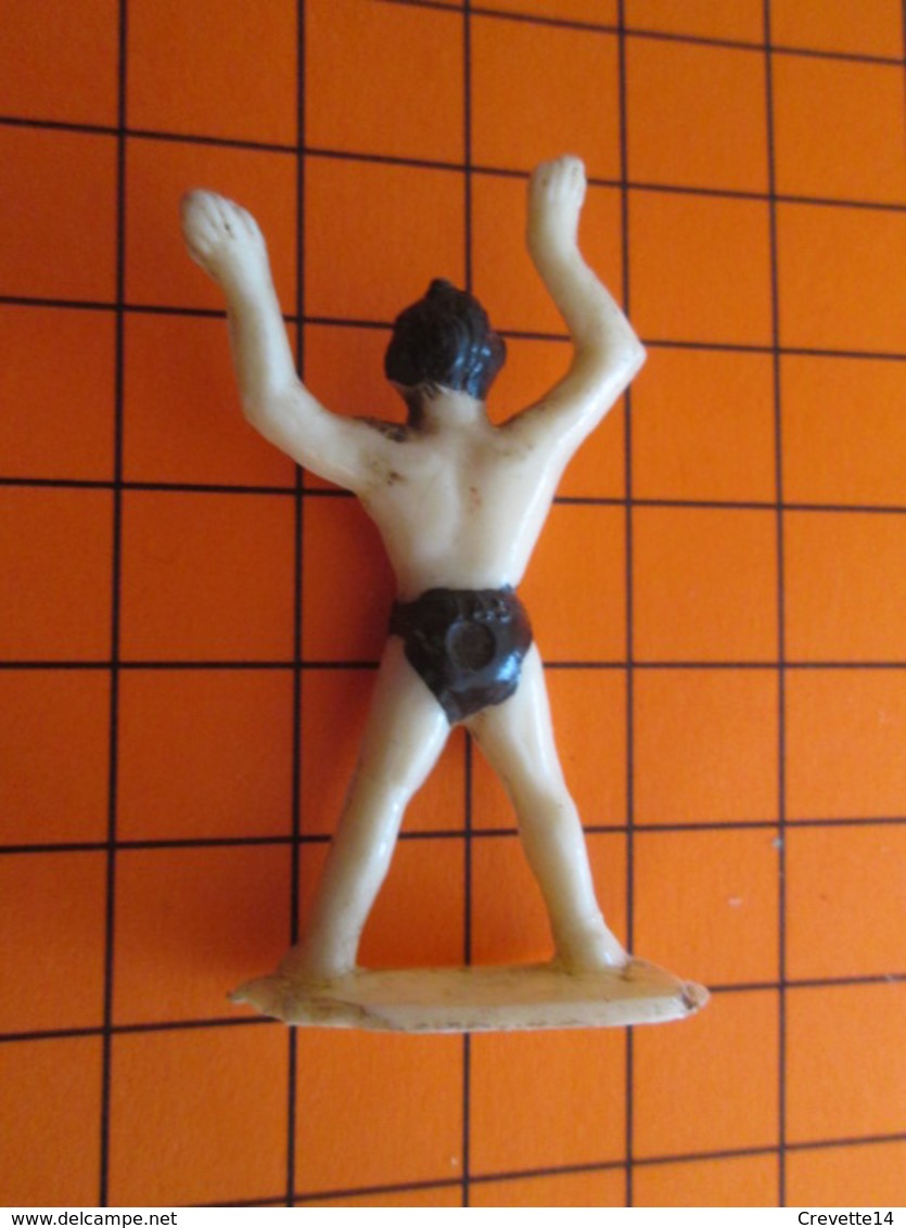 319c Figurine Publicitaire Années 50/60 CIRQUE NADI MONSIEUR MUSCLE , Ronde-bosse , Plastique Dur Couleur Ivoire - Other & Unclassified