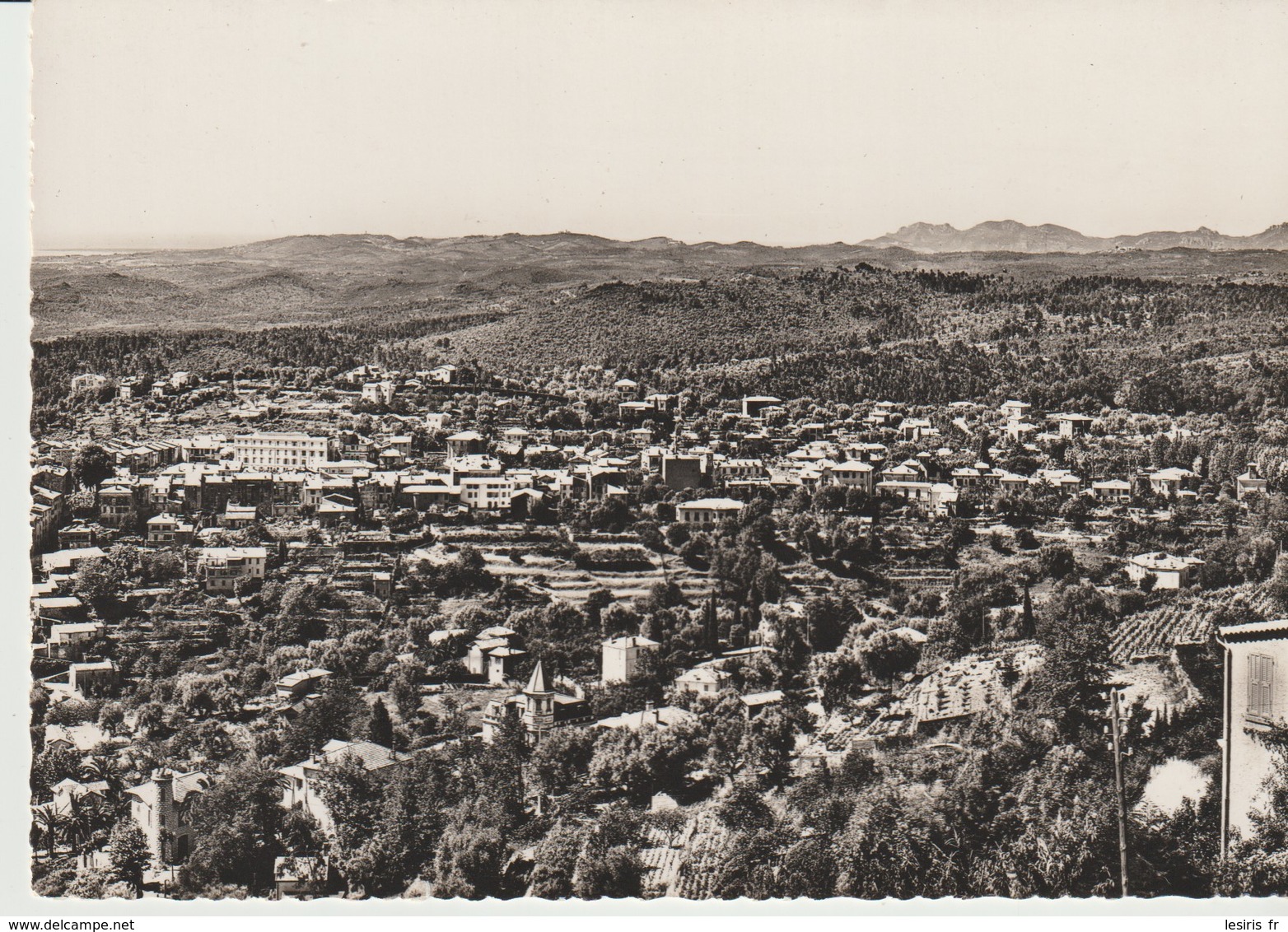 C. P. - VENCE LA JOLIE - QUARTIER DE L'ARA - VUE SUR L'ESTEREL - 8 - L. GILLETTA - - Vence