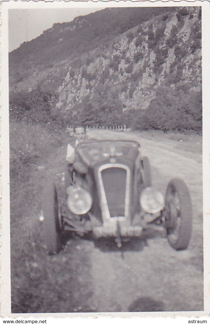 Lot De 2 Cpa / Photo-auto-homme Dans Sa  Voiture (a Definir) Au Pont De Menat ( 63) En 1935 - Turismo