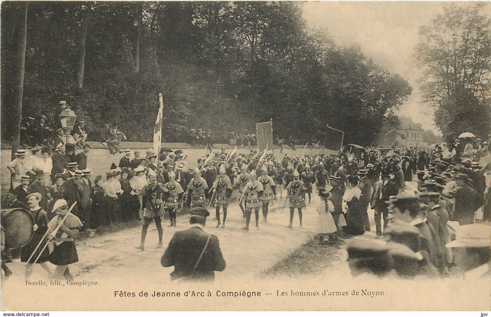 COMPIEGNE - Lot de 31 cartes des FÊTES DE JEANNE D'ARC A COMPIEGNE - NON ECRITES