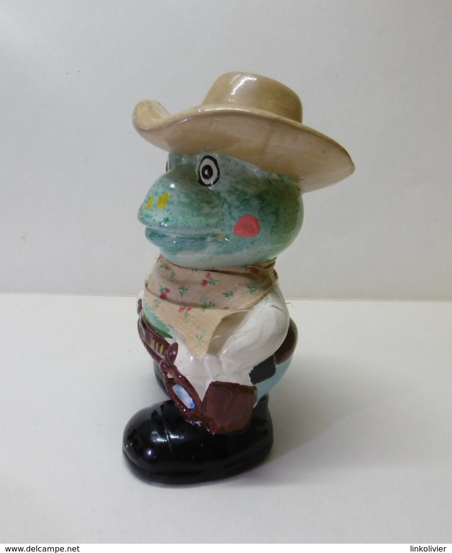 TIRELIRE GRENOUILLE COW-BOY à Casser En Plâtre / Animaux Grenouilles - Animals