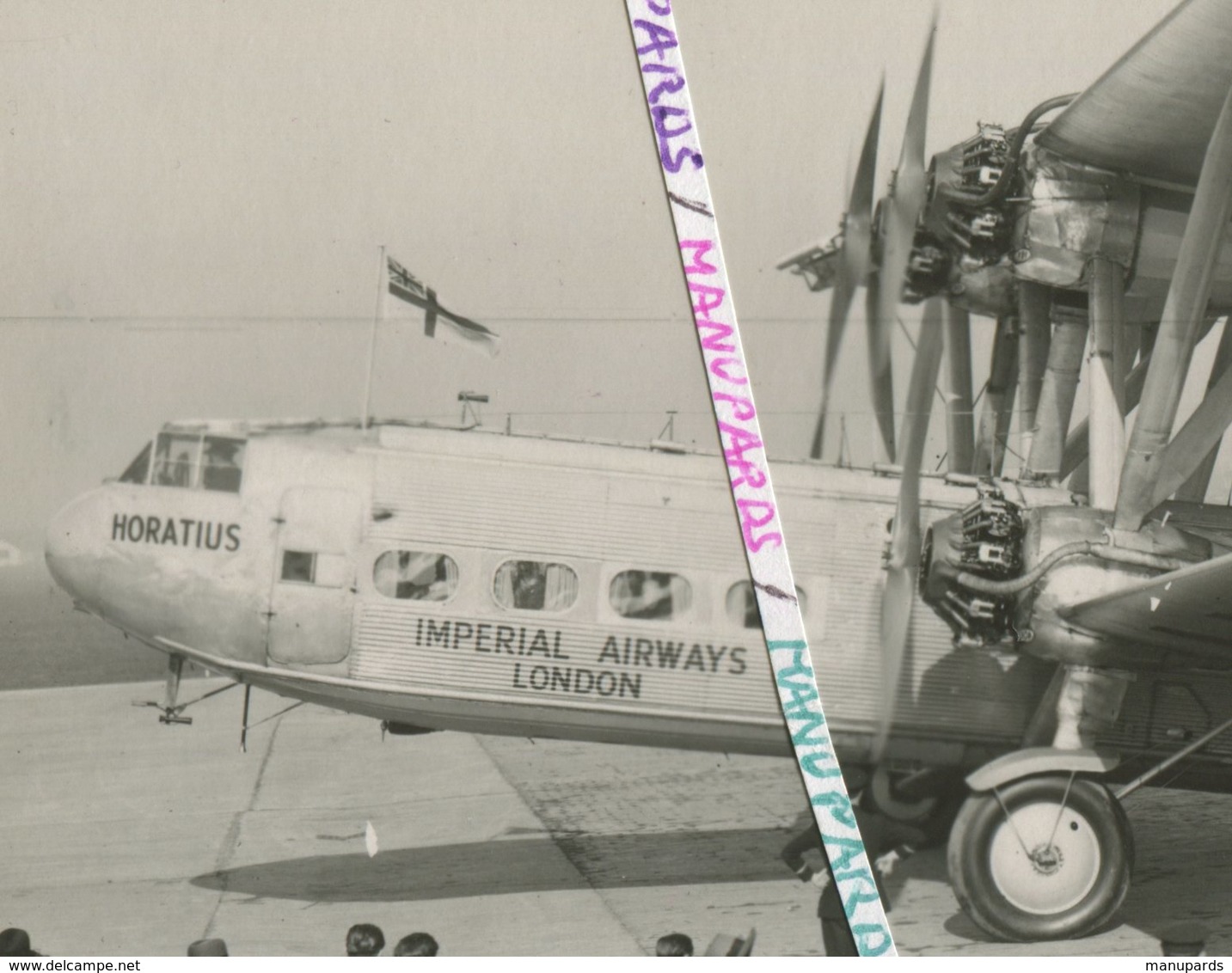 1933 / PHOTO / HANDLEY PAGE HP 42 W / G - AAXD / HORATIUS / IMPERIAL AIRWAYS / LE BOURGET / SHELL