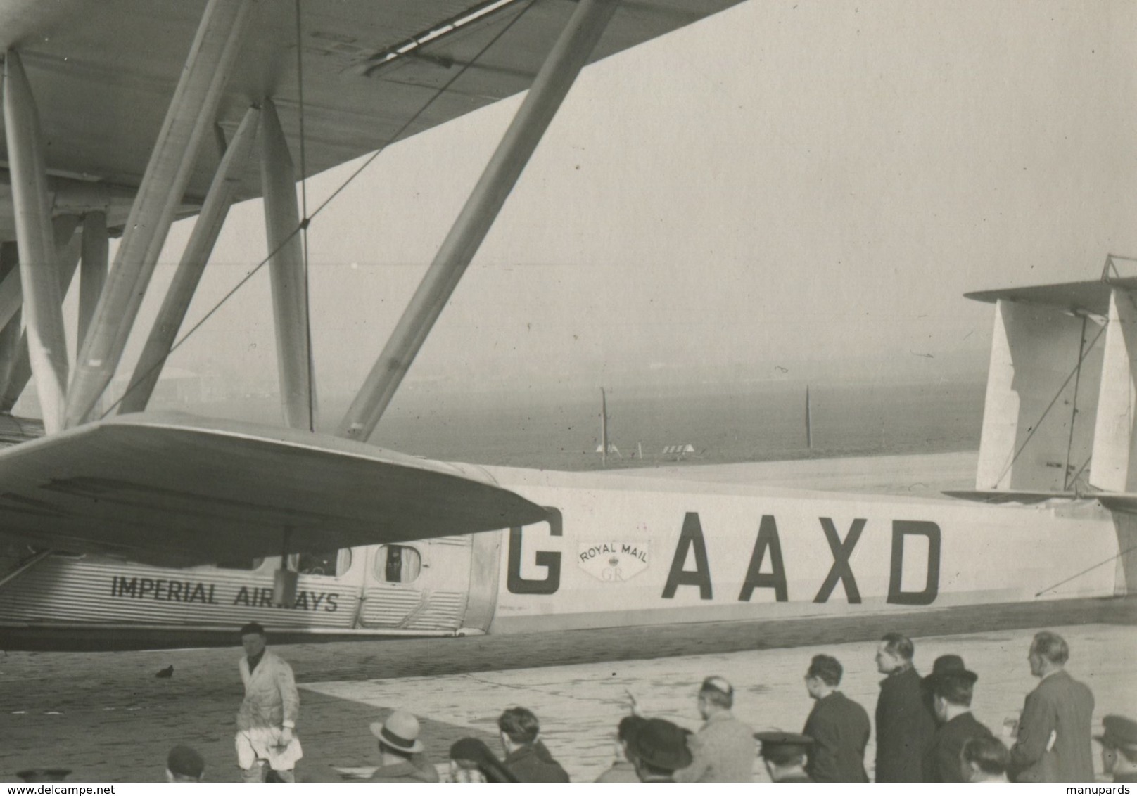 1933 / PHOTO / HANDLEY PAGE HP 42 W / G - AAXD / HORATIUS / IMPERIAL AIRWAYS / LE BOURGET / SHELL