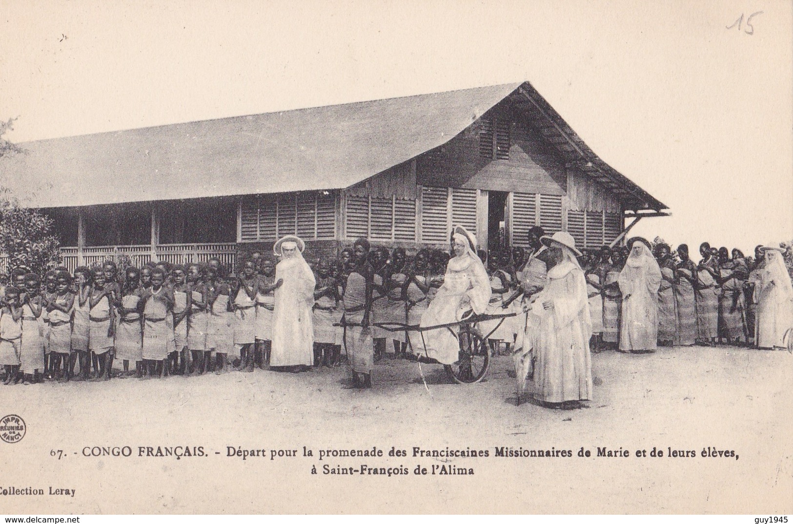 CONGO FRANCAIS N° 67  Départ Pour La Promenade Des Franciscaines Missionnaires De Marie - Congo Français