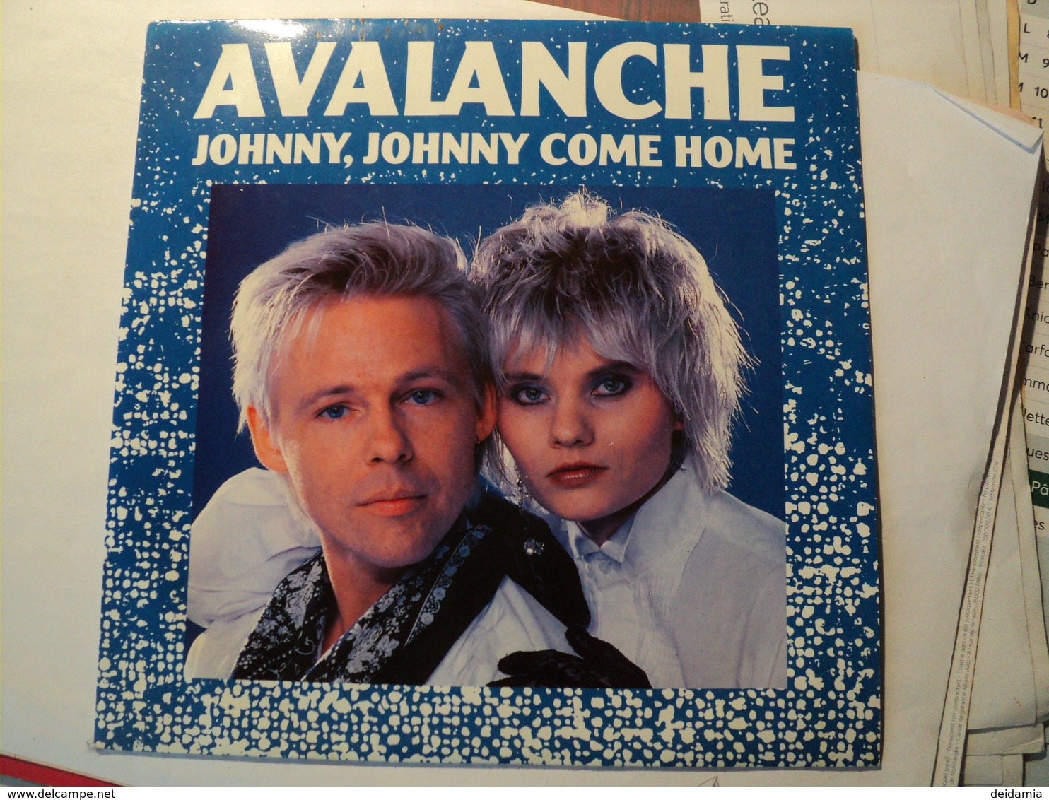 45 TOURS AVALANCHE. 1988. JOHNNY JOHNNY COME HOME / VERSION DANCE MIX WEA 247 486 7. ARTISTES CREDITES JOEY WILD THE HA - Disco, Pop