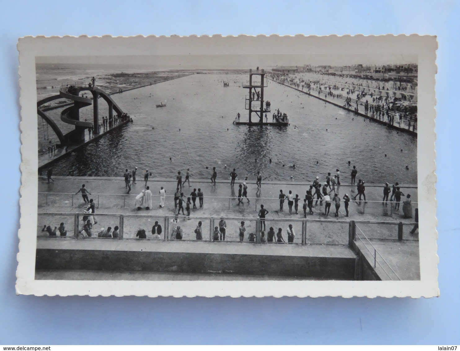 Carte Postale : CASABLANCA : Piscine Orthlieb, Vue Générale, Timbre En 1950 - Casablanca