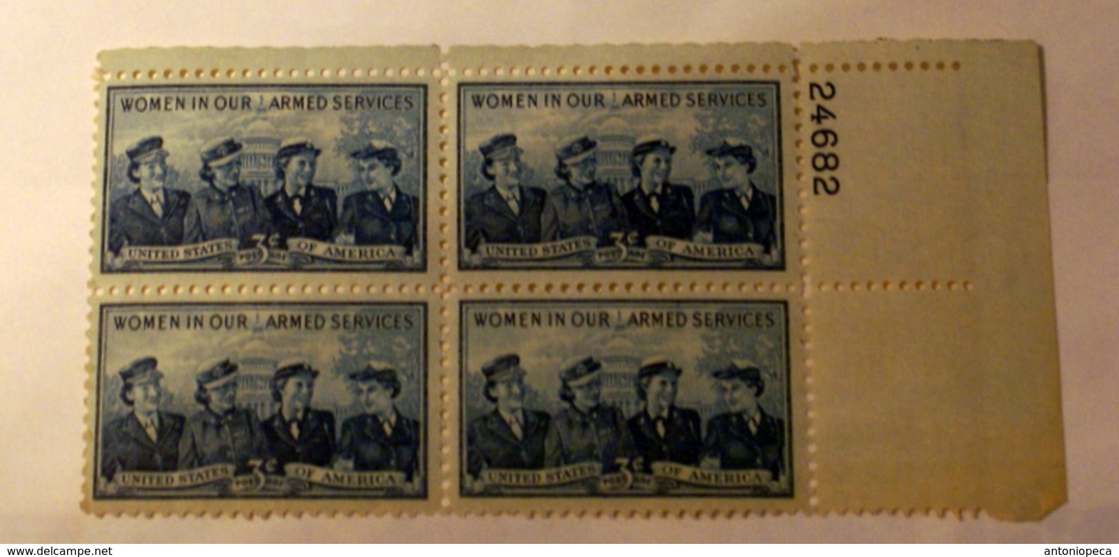 USA 1952 WOMEN IN ARMED SERVICE   BLOCK MNH** - Nuovi